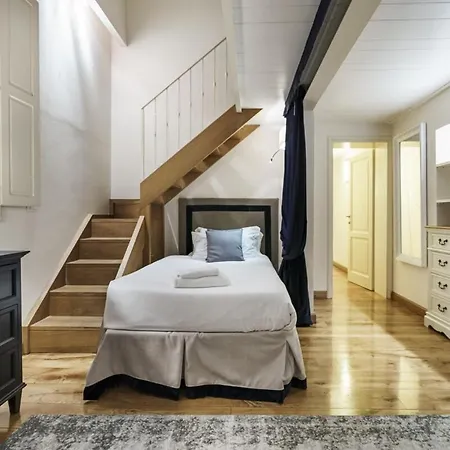 Lägenhet Luxury Nest In Historic