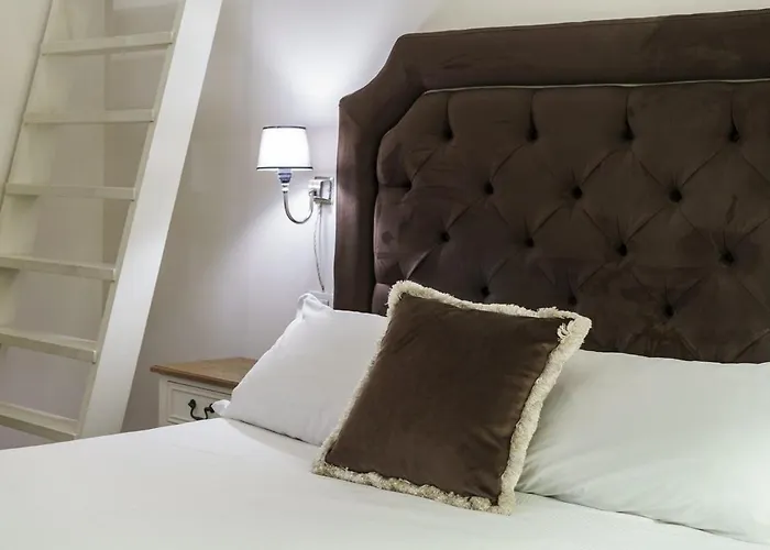 Luxury Nest In Historic